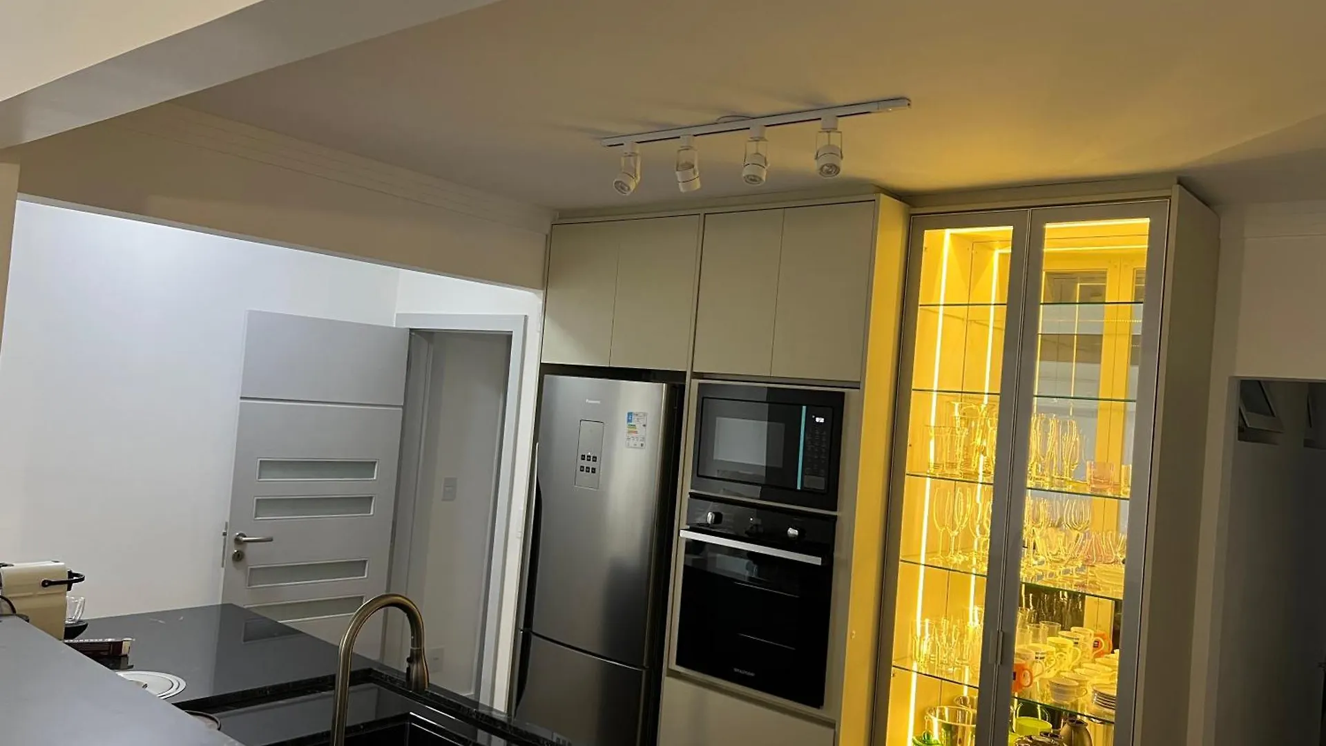 Apartamento Frente Mar, Na Praia Central Balneário Camboriú